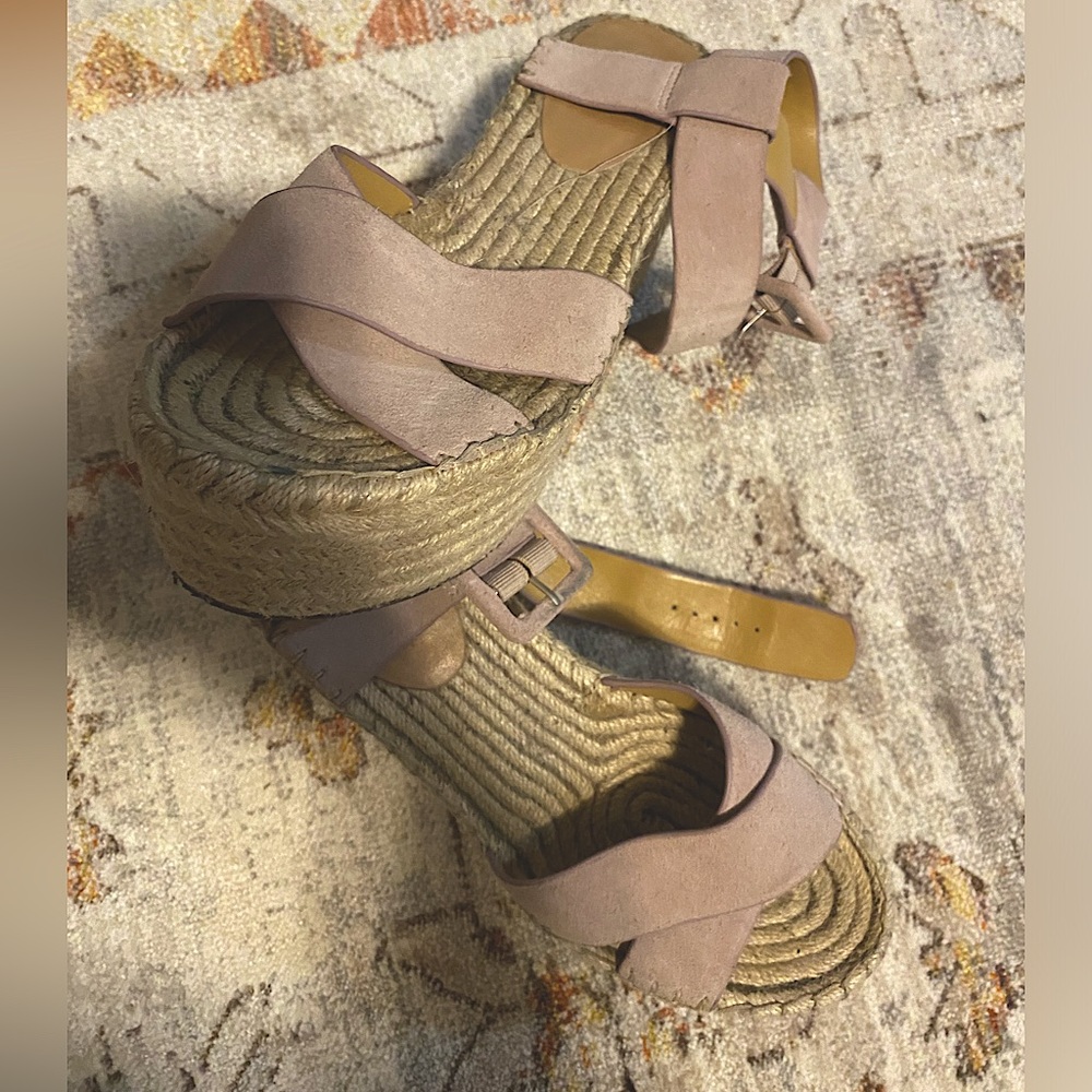 Marc Fisher Espadrille Wedges size 8